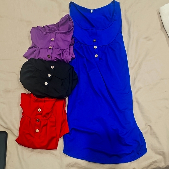 Blue Sleeveless Ruched Buttoned Blouse - Picture 1 of 4